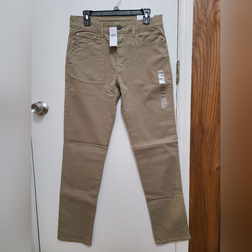 NEW American Eagle khakis 32/34